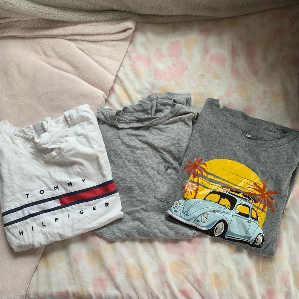 3 T-SHIRTS